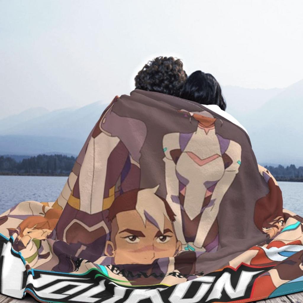 Voltron Legendary Defender Flannel Blankets Action Animation Warrior Funny Throw Blanket for Home 125*100cm Bedspread