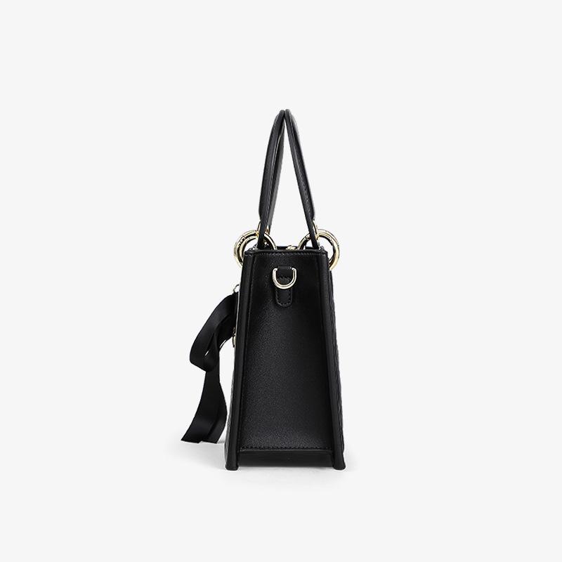 Small Fragrance Bag Spring/summer Chain Crossbody Bag Girls Birthday Light Luxury Crossbody Bag Women's Bag
