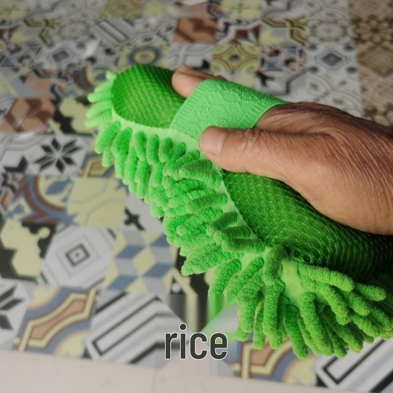 

Car Wash Sponge and Water Absorbent Gloves - Automotive Cleaning Tools and Supplies