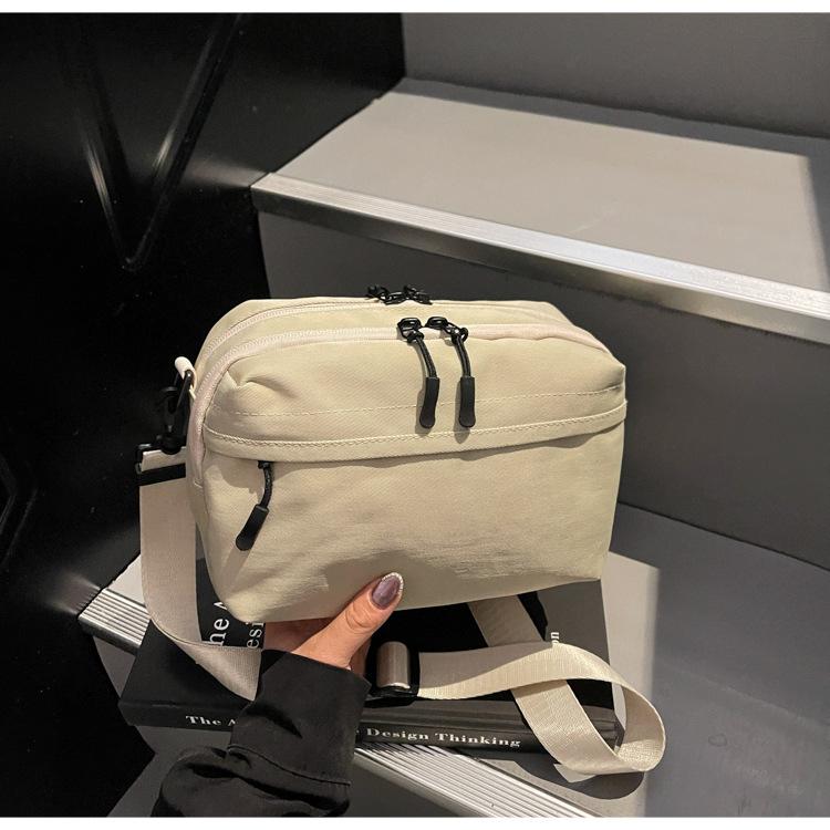 Simple Casual Shoulder Bag Oxford Cloth Wide Shoulder Strap Large Capacity Messenger Bag Men's and Women's Commuter Bag Women's