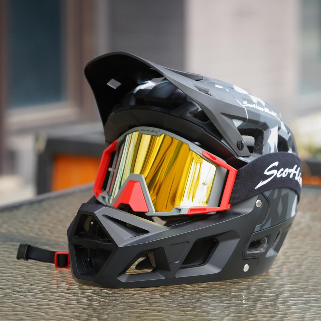 Scorpio mountain bike bike full helmet cycling helmet off-road forest locomotive children men and women DH downhill light gallop