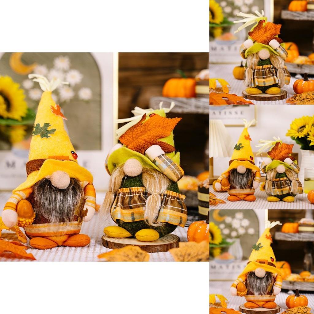 New Seasonal Harvest Festival Decoration Gnome Figurine With Maple Leaf Design For Fall
