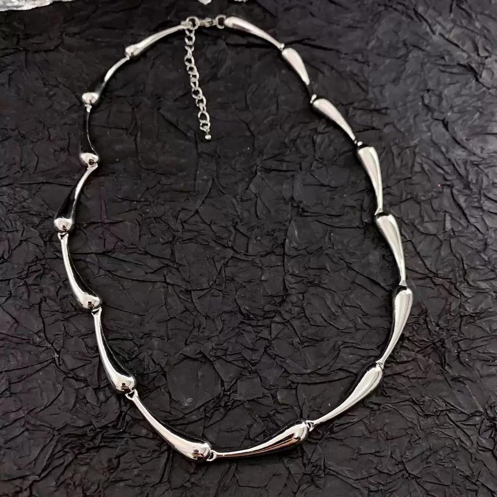 Cold Wind High-end Bamboo Chain Light Luxury Collarbone Chain French Simple Personalized Temperament Bare Chain Necklace