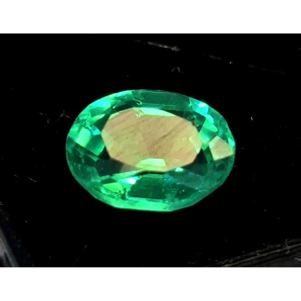 Natural Zambian Green Emerald 4-6 Ct Oval Cut Certified Beautiful Gemstone