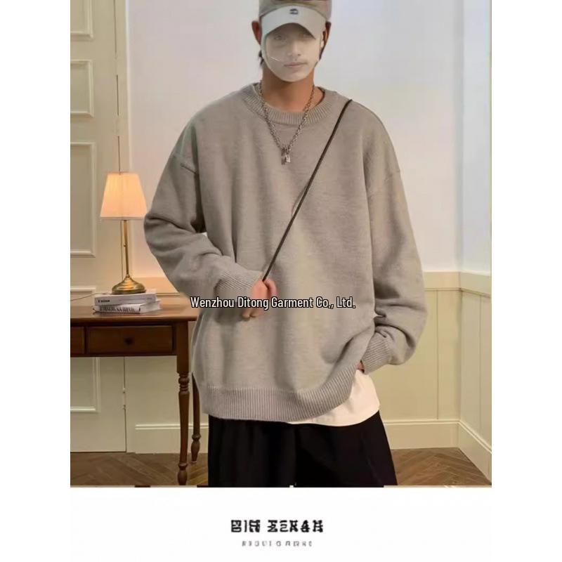 Men's Autumn Round Neck Sweater: Trendy, Handsome, Versatile Solid Color Hong Kong Style Casual Loose Top