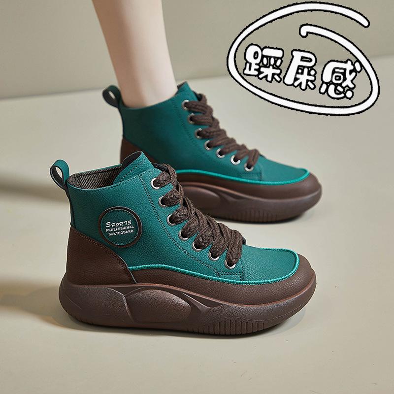 

Женские кроссовки с высоким верхом 2025 новая осень и зима платформа универсальные популярные ретро женские туфли на мягкой подошве бархатные повседневные спортивные туфли 40