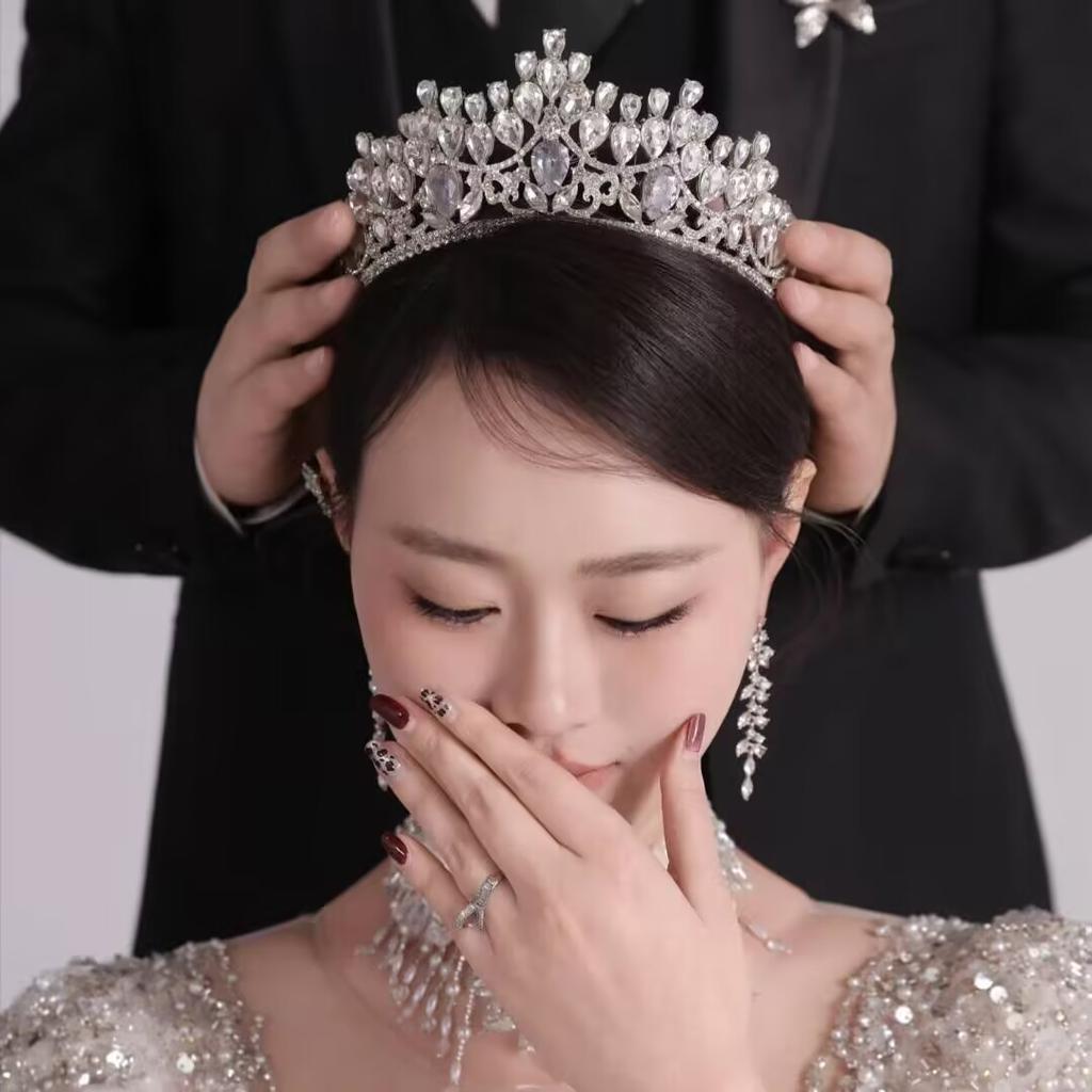 European and American Light Luxury Bride's Crown Shining Crystal Headwear  Princess Birthday Style Crown Wedding Beauty Pageant Accessories