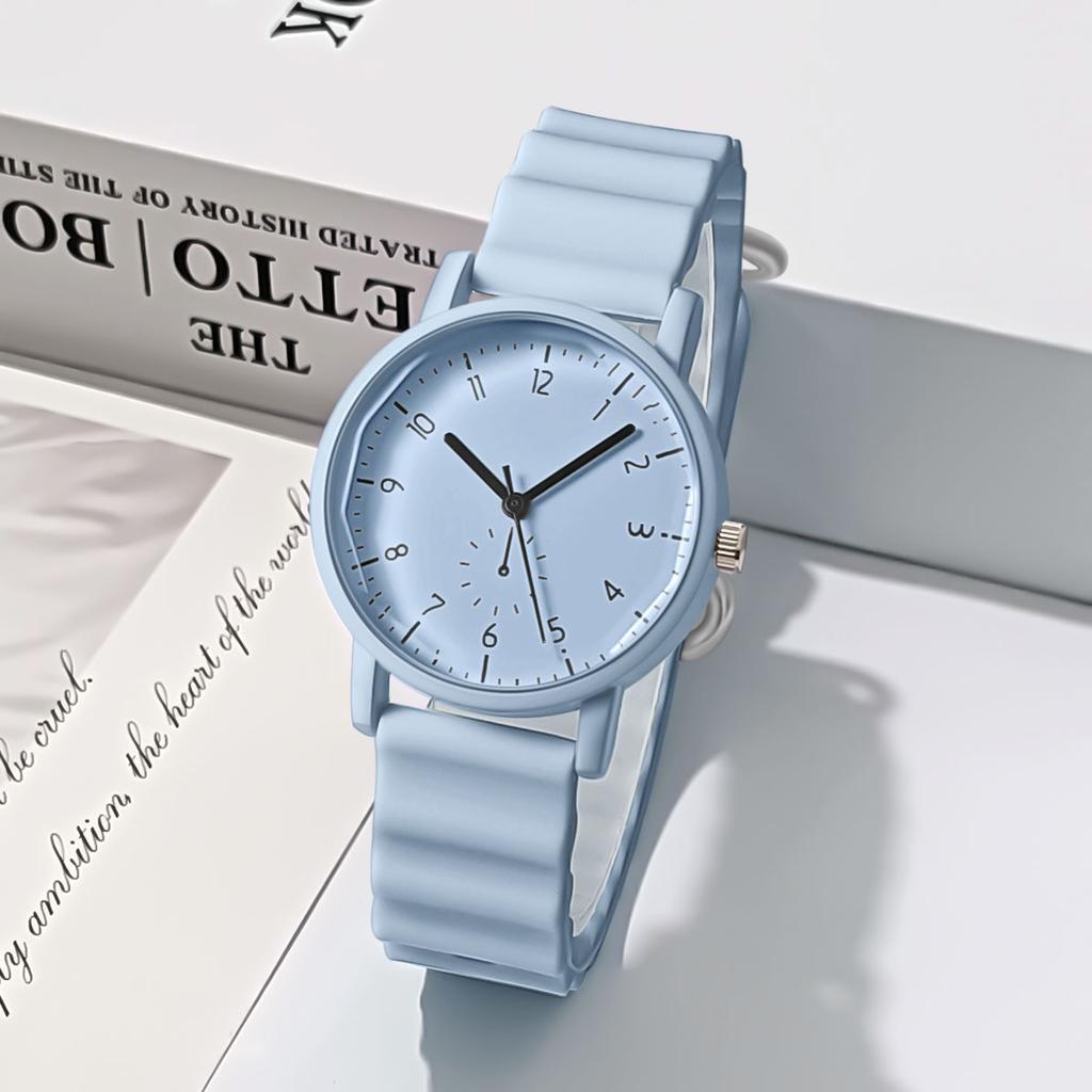 1pc New Fashion Jelly Color Round Shell Student Watch Sports Creative Wave Shaped Silicone Strap Quartz Watch