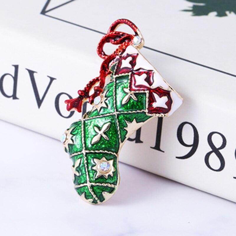 Blucome Christmas Enamal Brooch Green Sock Shape Corsage for Women Men Kids Clothes Hat Hijab Pin Christmas Accessories Gifts
