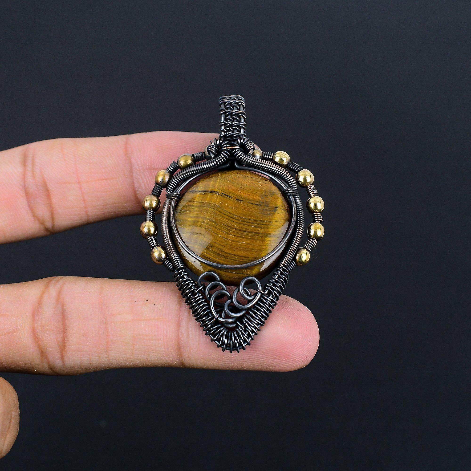 

Кулон из Тигрового глаза, обернутый медной проволокой 999 пробы, Кулон из натурального камня ручной работы, Подарок для мамы, Антикварное украшение 2.28 Inches