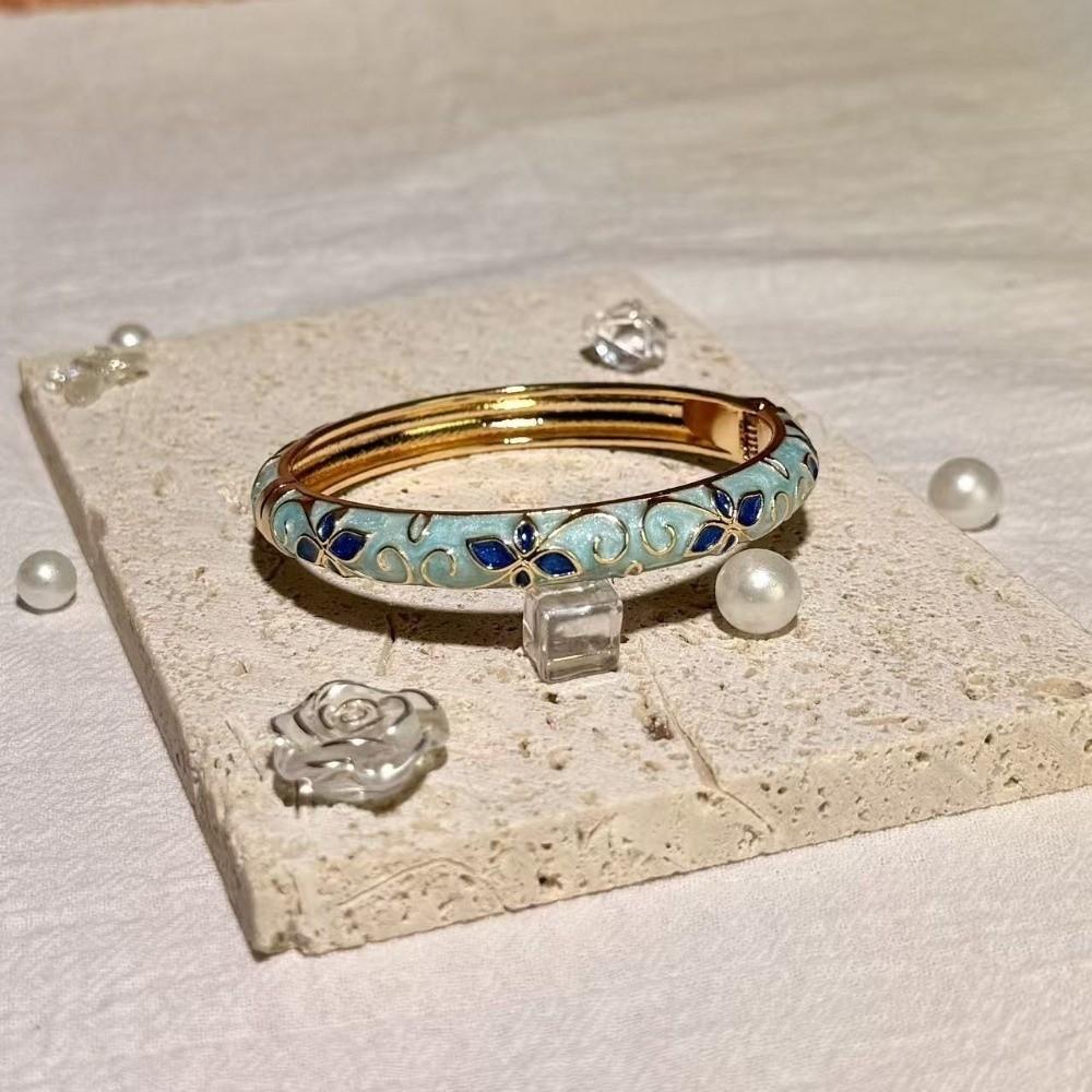 Spring Button Open Cuff Bracelet Colorful Dainty Jewelry Vintage Four-leaf Clover Bangle  for Women