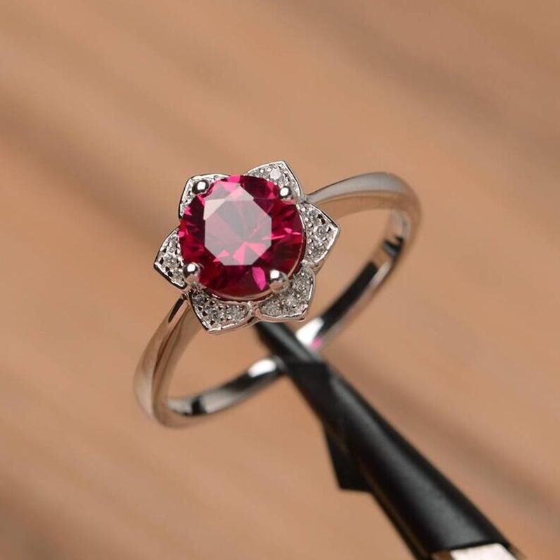 Utimtree New 925 Sterling Silver Red Crystal Ring With Bling Zircon Stone For Women Fashion Jewelry Wedding Engagement Rings