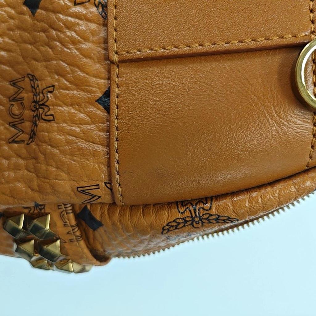 [Pre-Owned] Classic Allover Logo Studded Three-In-One Coated Canvas Shoulder Crossbody Backpack - Good #AEYUW