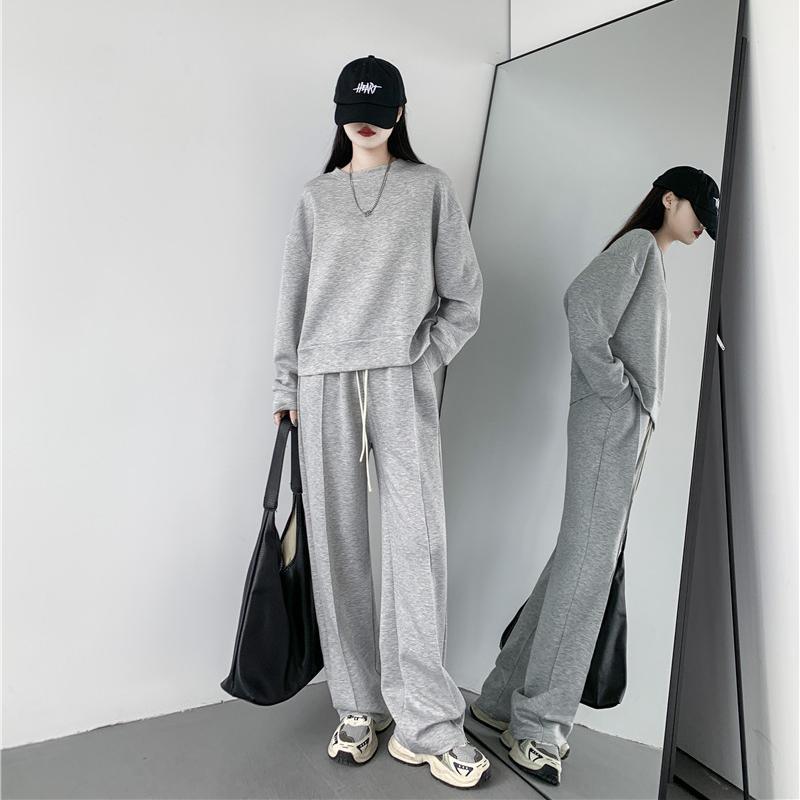 Женский спортивный и досуговый комплект с капюшоном — фото 3