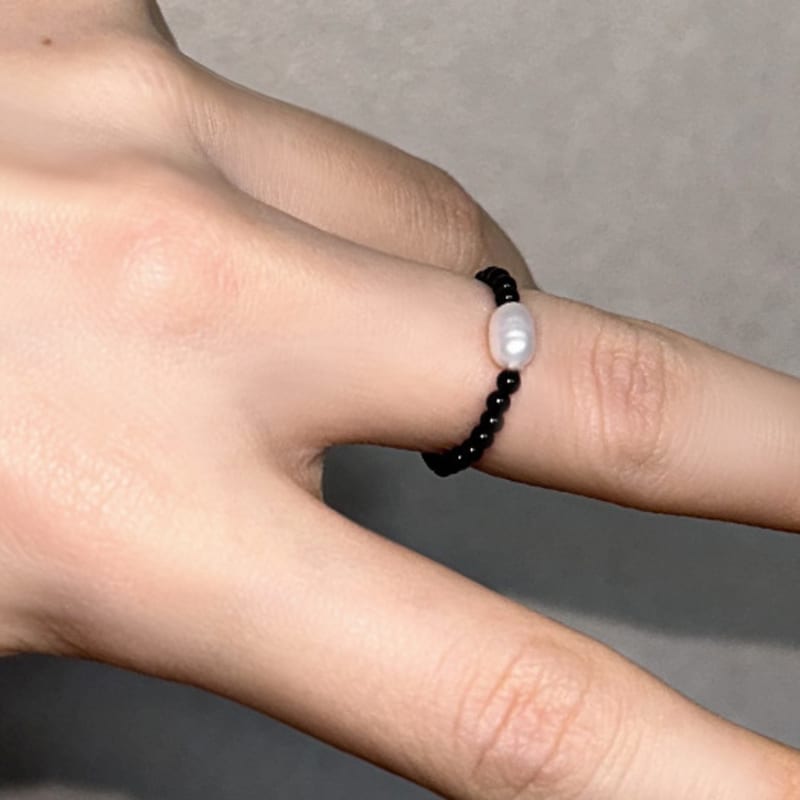 A Little Tickle Evening Dew Bead Ring Single Item