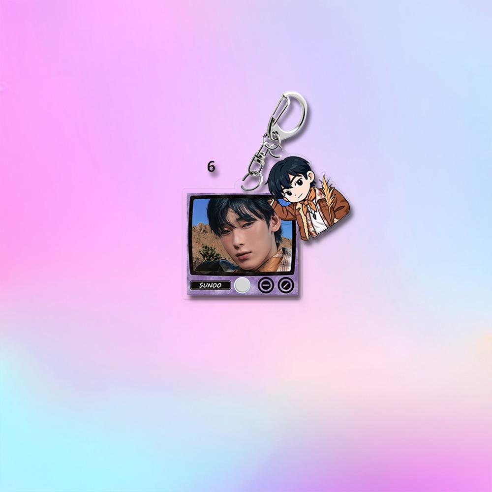 ENHYPEN Retro TV Frame Double Charms Keychain, Member Real Photo+Cowboy Cartoon Pendant, Kpop Engene Fans Collectible Bag Charm Key Ring Merchandise