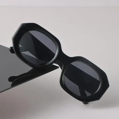 Gafas de Sol Mujer Moda Hombre Diseño Cuadrado Gafas de Sol Vintage Femenino Masculino Montura de Plástico Elegante