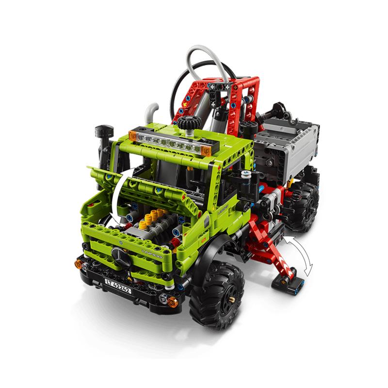 LEGO 42242 Technic Mercedes-Benz Unimog U 5023 with Crane