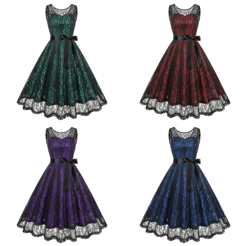 Vintage 50s Lace Cocktail Dress With Floral Pattern For Halloween Party Wear