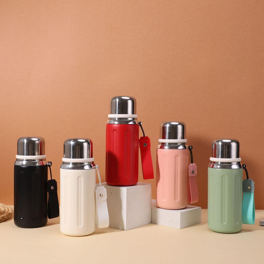 Portable Stainless Steel Sports Thermos with Lanyard - Large Capacity for Home, Car, and Outdoor Use