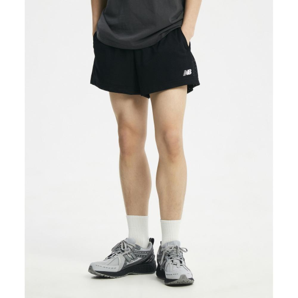 

NEW BALANCE NBNVE2S021 МУЖСКИЕ ШОРТЫ С СЕТКОЙ, ЧЕРНЫЕ