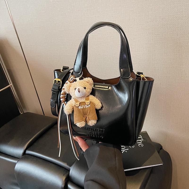 Super Fire Small Bag Women's Spring and Summer Versatile 2025 New Simple Messenger Bag Women's Popular Bucket Bag This Year