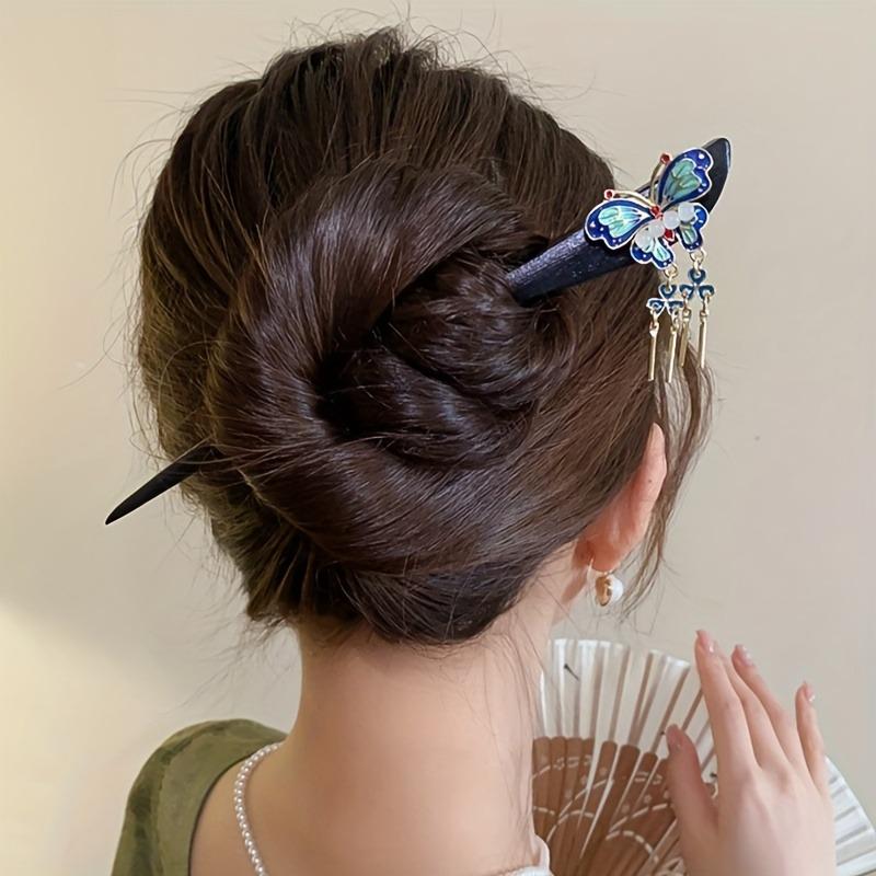 New Chinese style exquisite agile butterfly hairpin niche design Chinese style coiled hair wooden hairpin Hanfu qipao hairpin