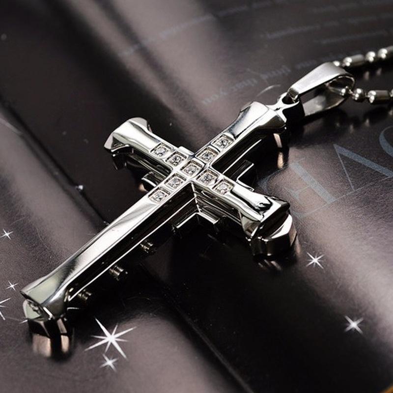 Fashionable Men Jesus Cross Zircon Necklace Gold Plated Cross Pendant Hip Hop Necklaces for Men Jewelry Party Anniversary Gift