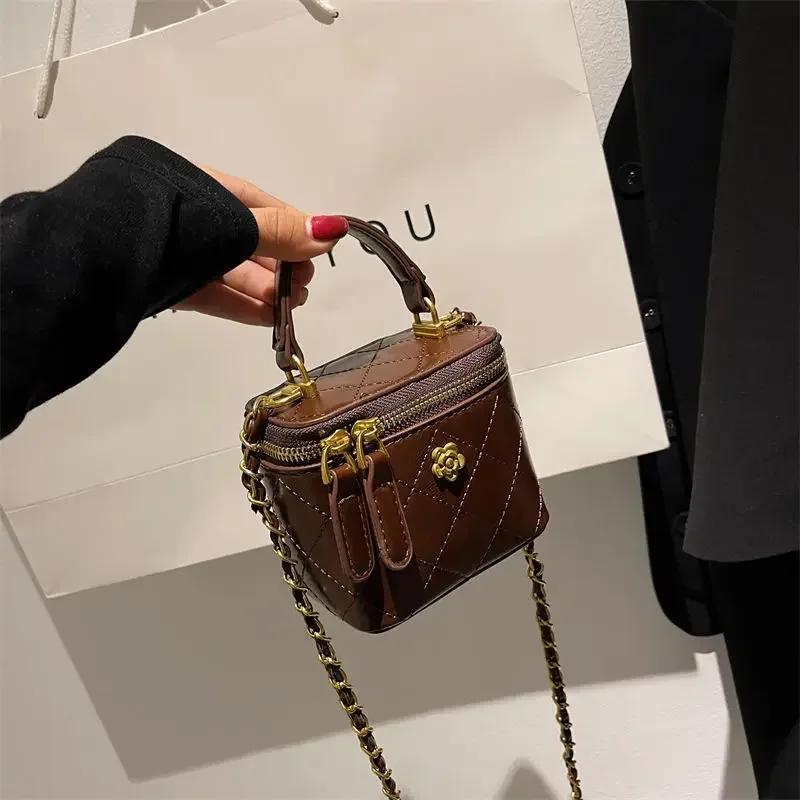 Small shoulder bag for women classic mini clutches feminine small square box crossbody chain metal bag