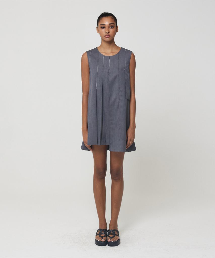 Meuameu Pleated Unbalance Stitch Sleeveless Dress