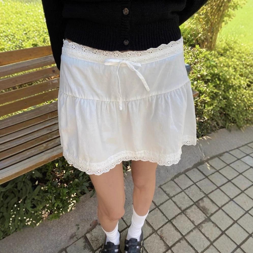 Women s BM High-Waisted White Lace Spliced Mini Skirt with Drawstring One Size белый
