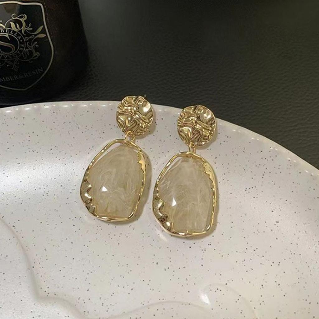 Women's Retro Style Resin Vintage Gold Earrings