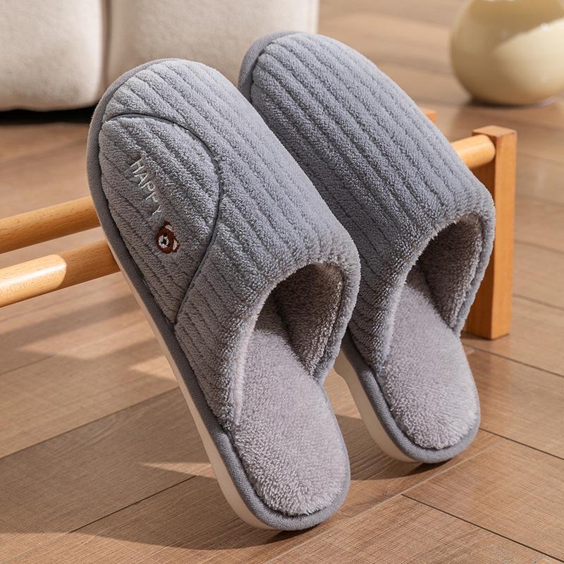 Cotton Non-Slip Slippers for Women and Men: Indoor, Warm, Furry, Suitable for Spring, Autumn, and Winter.