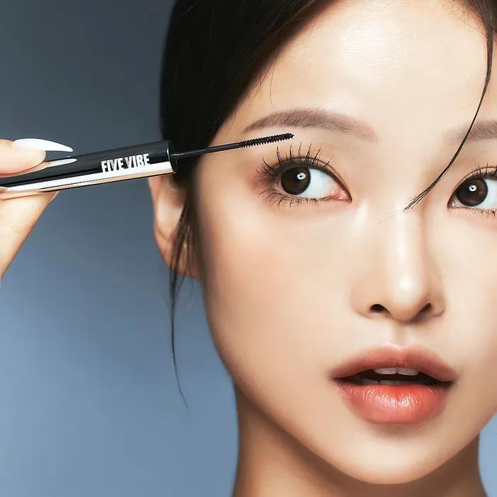 Extra Slim Curl Up Mascara (2 Colors)