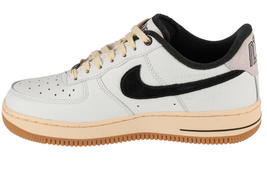 Nike Wmns Air Force 1 07, Womens white Sneakers