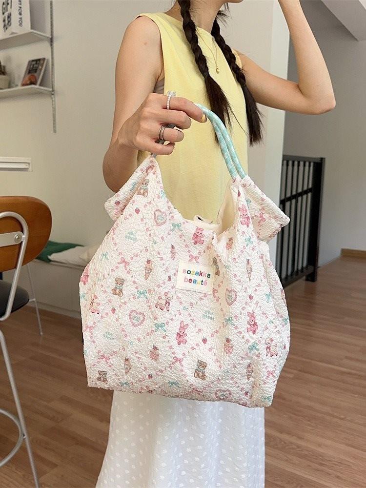 Large Capacity Korean Cartoon Embossed Canvas Tote Bag For Women Ideal For Beach Trips