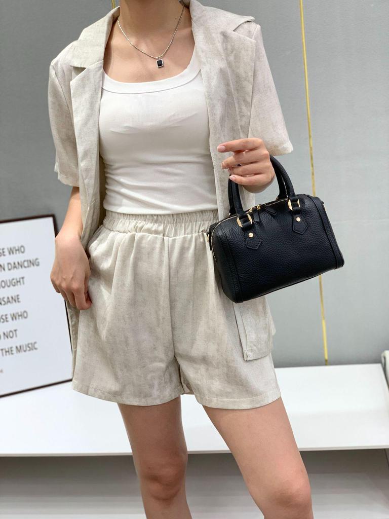 Autumn & Winter Luxury Leather Crossbody Bags: Stylish, Versatile, and High-End Shoulder Handbags for Women.