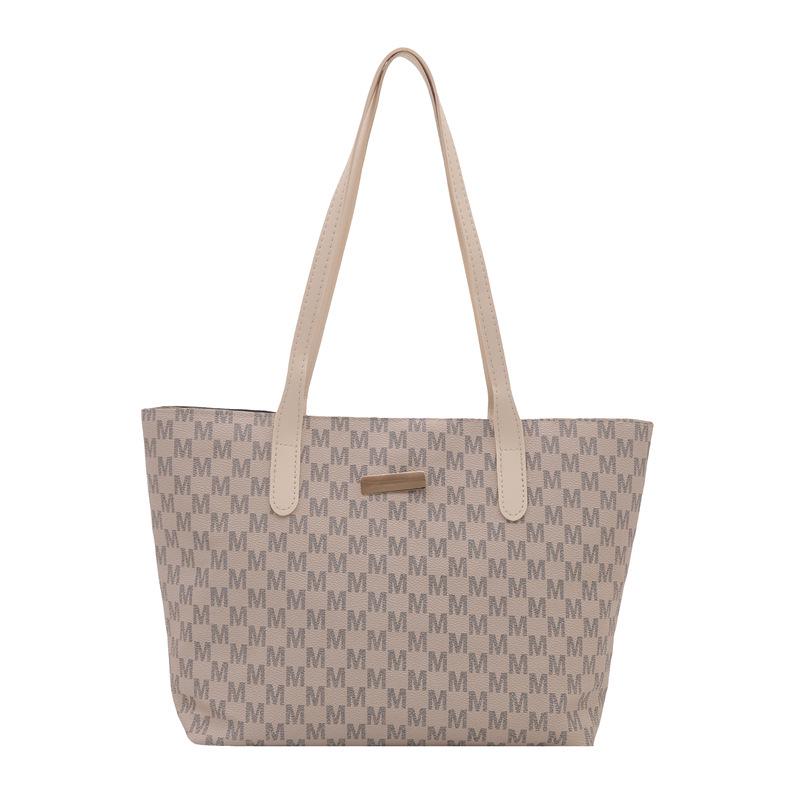 

Women s Retro Luxury Large Capacity Tote & Shoulder Bag for Autumn/Winter белый