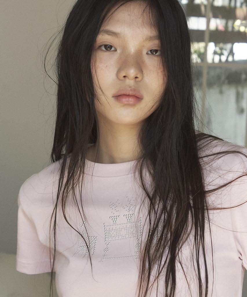 Yeongmailweeo Dinner Table T-Shirt (Pink)