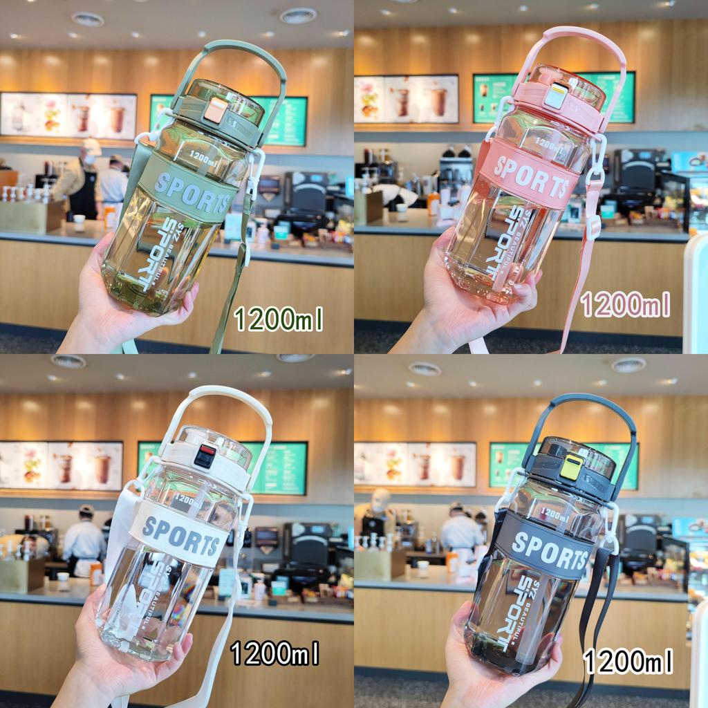 Outdoor Sports Water Cup With Sealed Leakproof Plastic Material For All Day Hydration