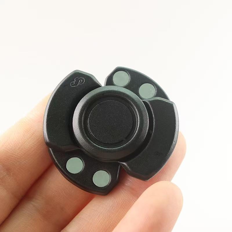 Fingertip Gyro Metal Toy Push Card Decompression Rotating Magnetic Suction Decompression Artifact