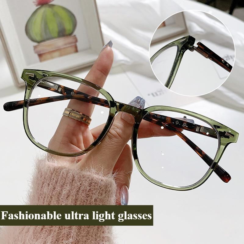 Fashionable Large Frame Glasses for Men and Women, High-definition Flat Lenses, Versatile and Ultra Light Glasses