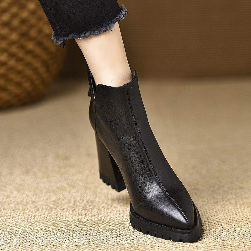 

Женские короткие ботинки на остром толстом каблуке, зима 2025, новые, водонепроницаемые, с задней молнией, под дерево, на высоком каблуке, короткие ботинки Мартин 39 чёрный