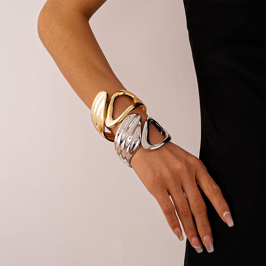 Metallic Geometric Asymmetry Hollow Geometric Opening Bracelet Exaggerated Bracelet