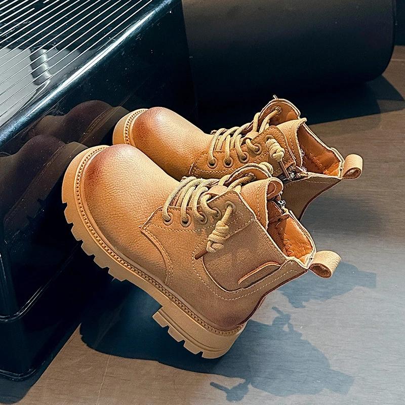 2024 Dětské plyšové módní kozačky pro dívky Zimní Nový korejský styl Měkká silná podrážka Protiskluzové Všestranné Trendy kožené boty