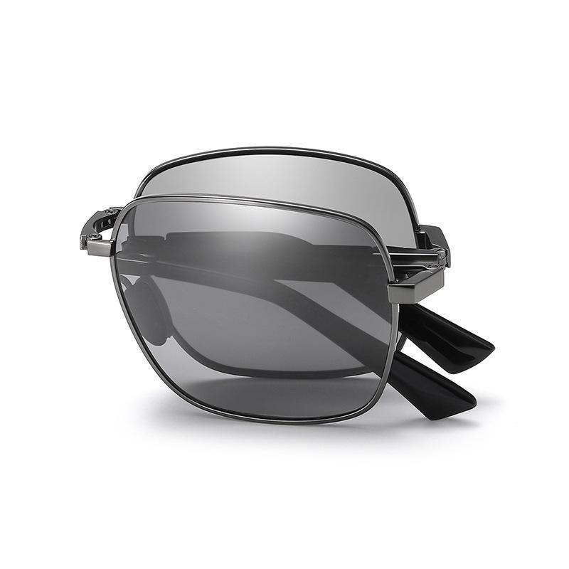 Folding Photosensitive Color-Changing Sunglasses, Alloy Frame Square Outdoor Polarized Driving Sunglasses For Men'S Driving