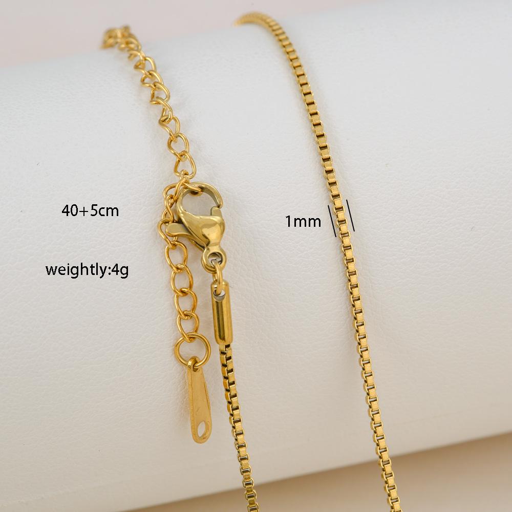 Élégant Collier Chaîne Boîte en Acier Titane Plaqué Or 18 Carats pour Femmes