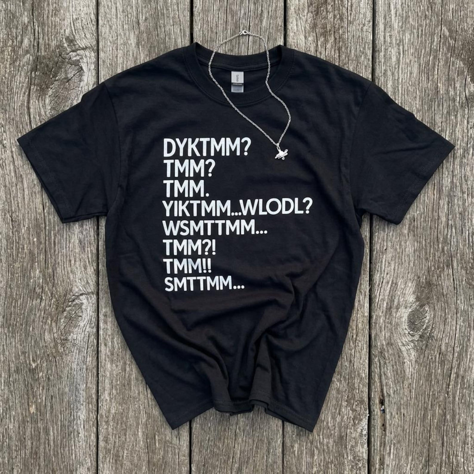 Do You Know The Muffin Man Meme DYKTMM T-Shirt; Funny Internet Abbreviation Tee; Viral Pop Culture Humor Shirt 3XL
