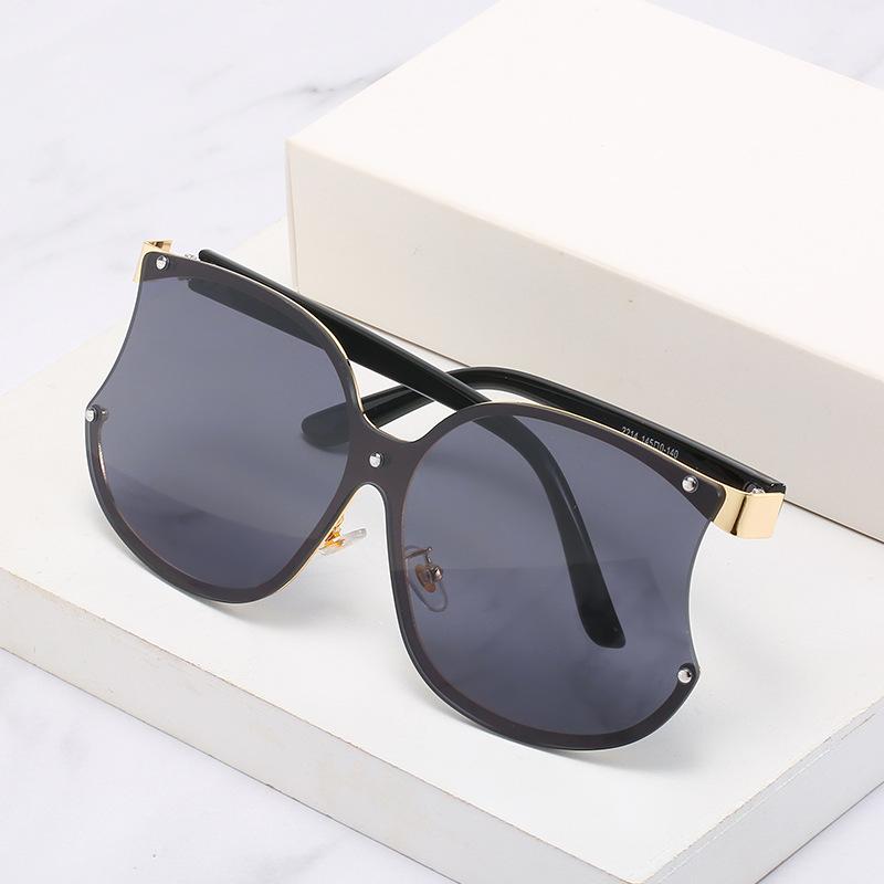 Integrated Sunglasses, Personalized Small Apple Glasses, Funny Catwalk Large-Frame Sunglasses