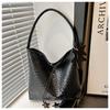 Large Capacity Woven PU Bucket Shoulder Bags for Women Commuter Solid Color Ladies Star Handbag Simple Female Underarm Bag Tote